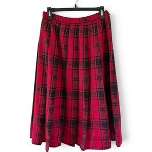 Vintage Pendleton Skirt Womens 10P Petite Red Black Plaid 100% Wool Pleated USA